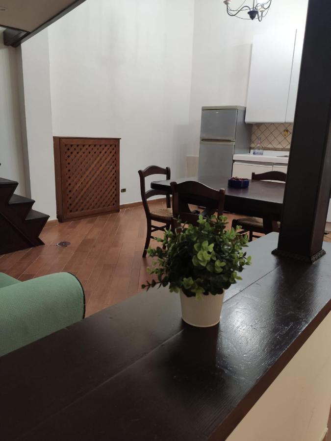 Appartamento Centro Storico Naples Exterior photo